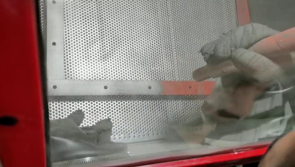 手動噴砂機(jī)工作視頻